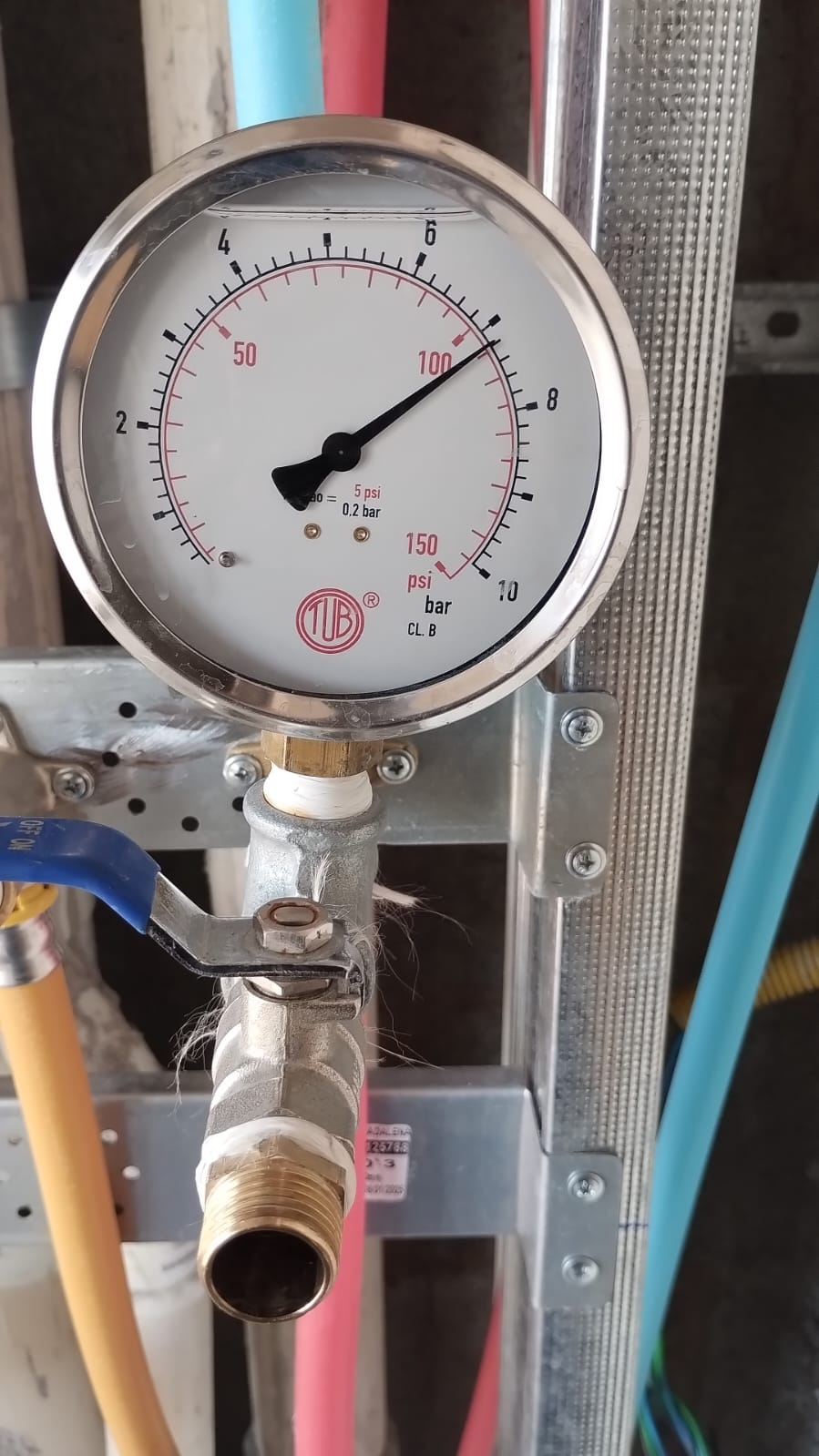 Teste de pressão hidráulica com manômetro — H2TECK